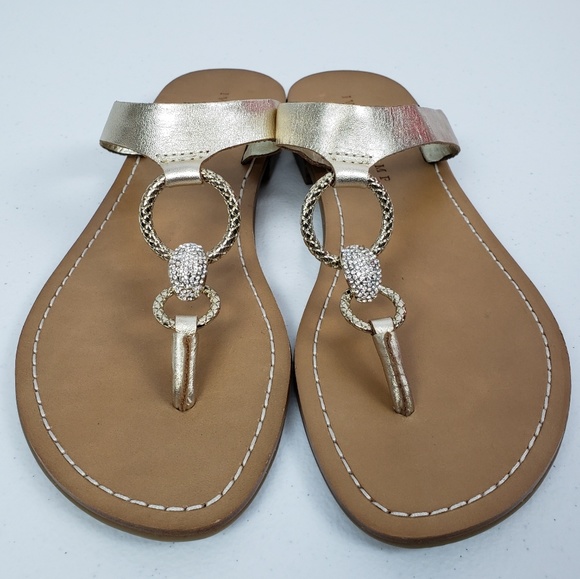 *SOLD*  Ivanka Trump Jeweled Thong Sandals 7.5 - Picture 4 of 8